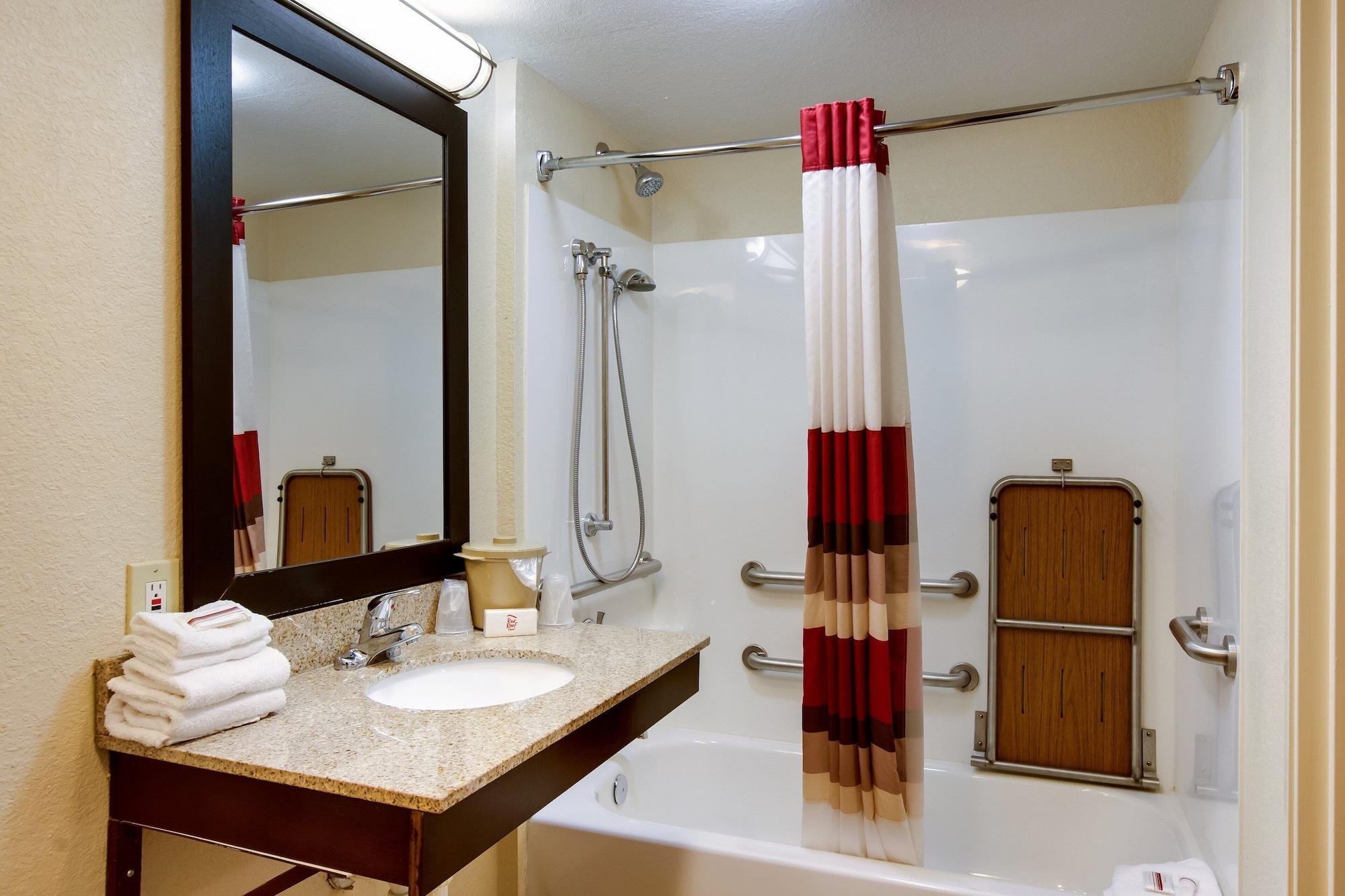 Red Roof Inn Grand Rapids Airport Cascade Εξωτερικό φωτογραφία